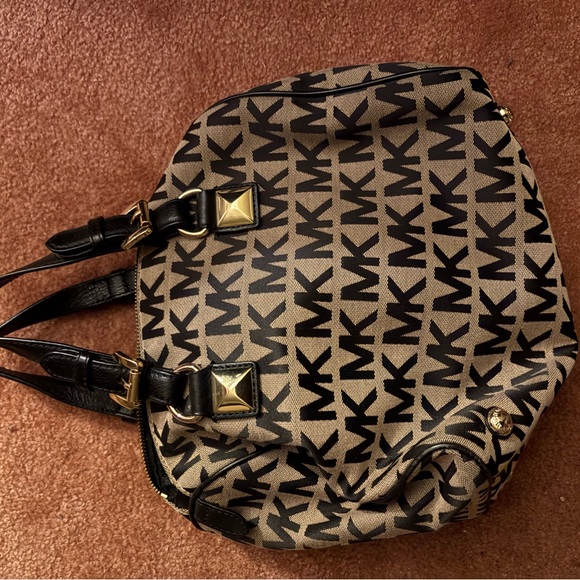 Michael Kors Handbags - Michael Kors Black and Tan Tote with Geometric Pattern